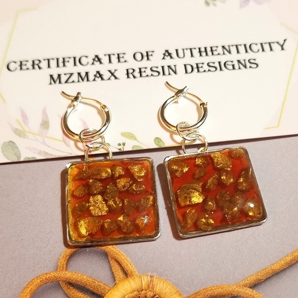 GOLD ROCKS MzMax Resin Designs Dangle Earrings - Picture 1 of 7